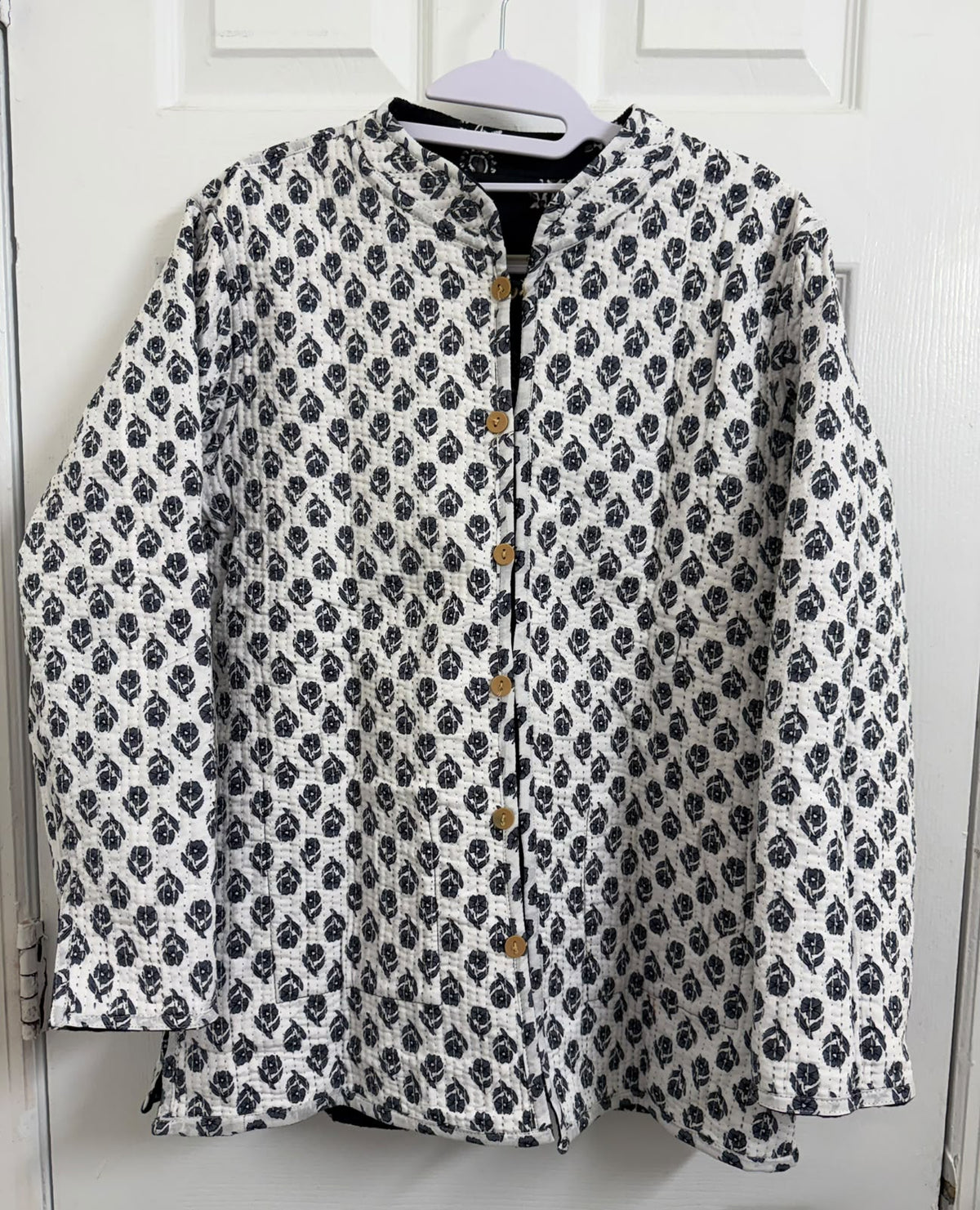 Women’s Reversible Full-Sleeve Quilted Jacket – Black & Ivory Floral