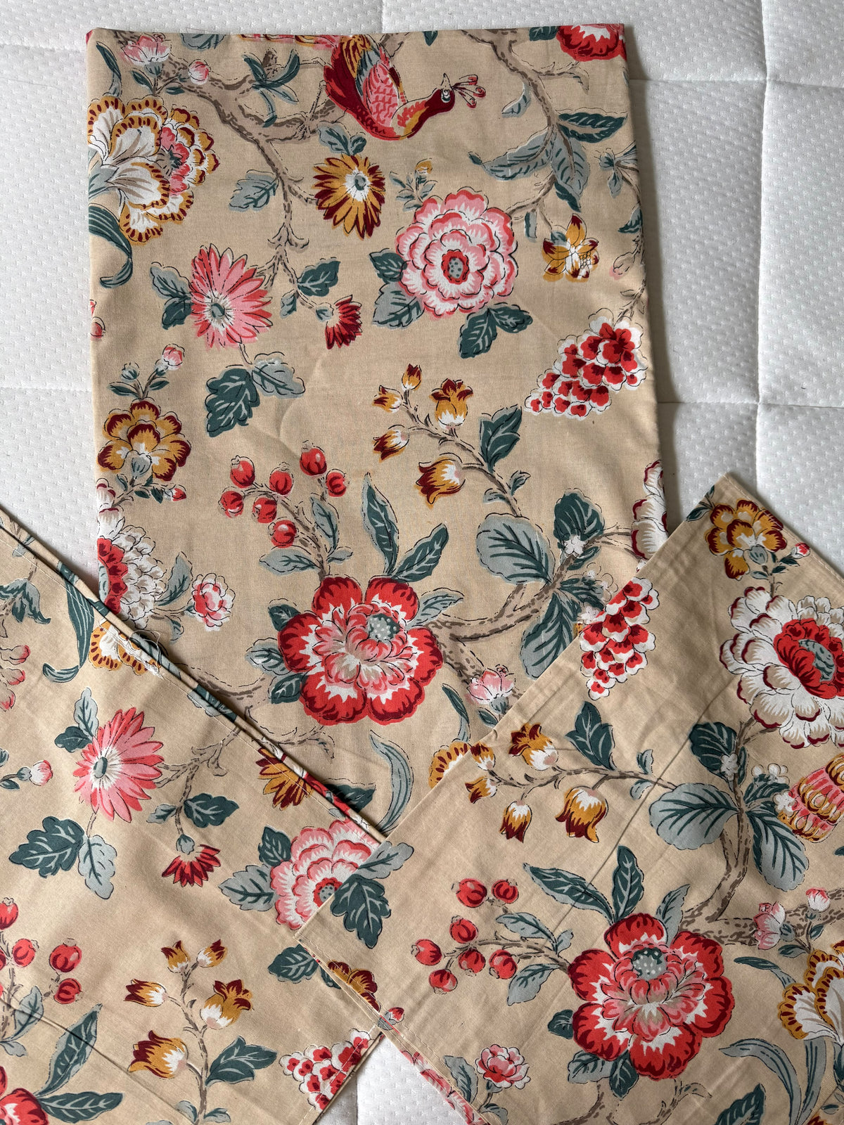 100% Cotton King Size Bedsheet with 2 Pillow Covers | Beige & Red Floral Print