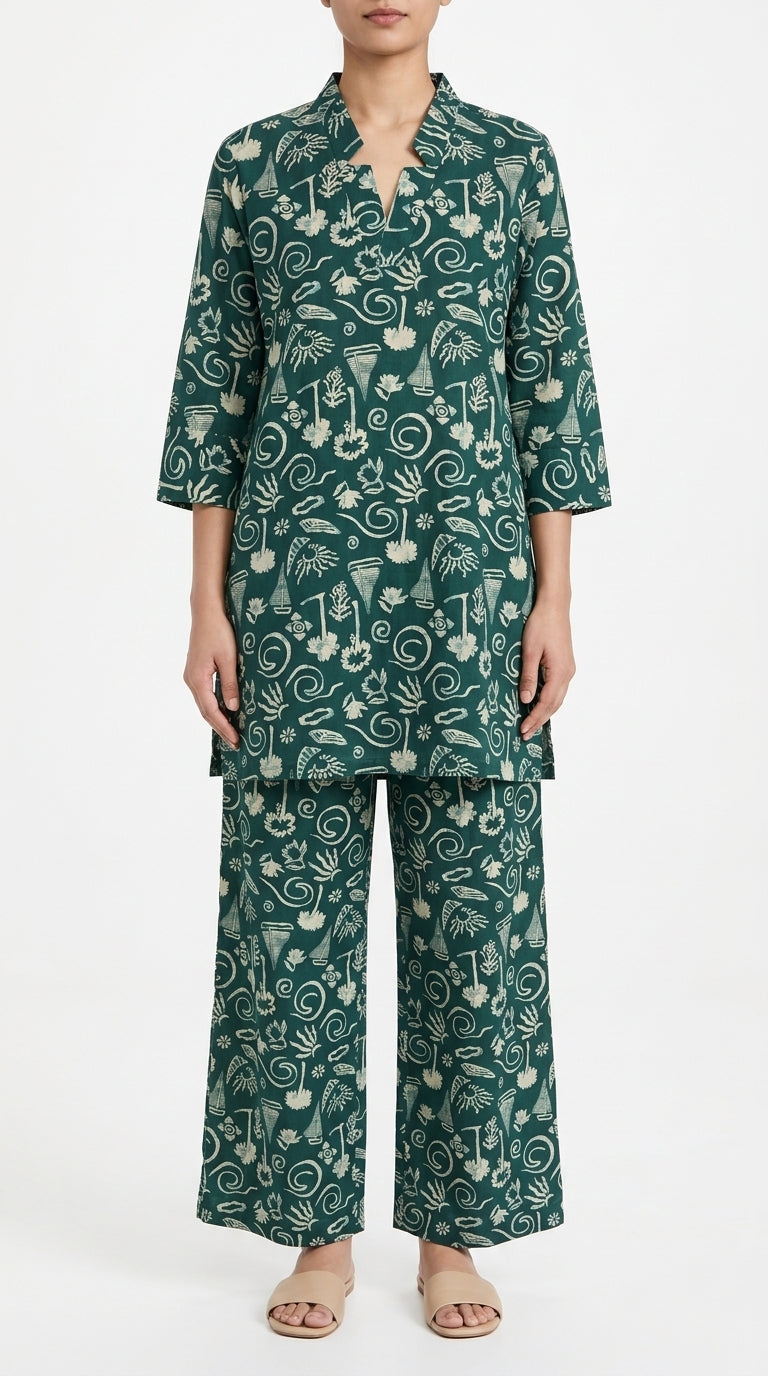 Forest green and cream printed cotton co-ord set – front model